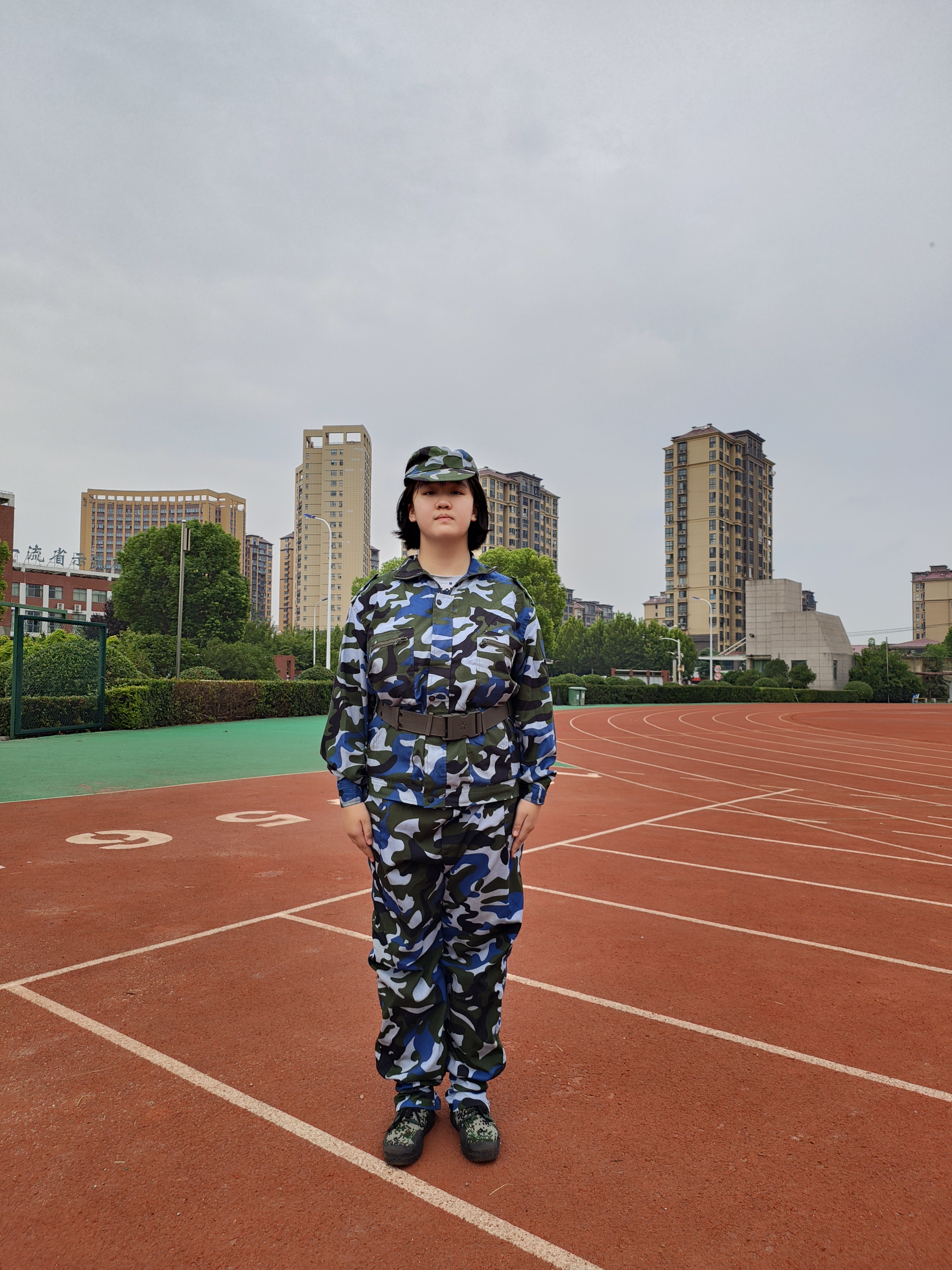 高一1班孙若嫣.jpg